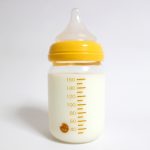新生児のミルクの量で混合割合は？